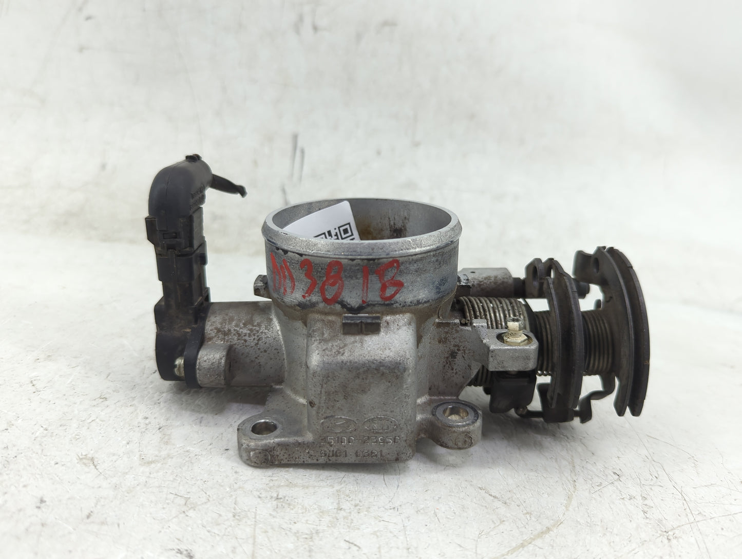 2010-2017 Audi Q5 Throttle Body P/N:35100-23950 Fits OEM Used Auto Parts - Oemusedautoparts1.com