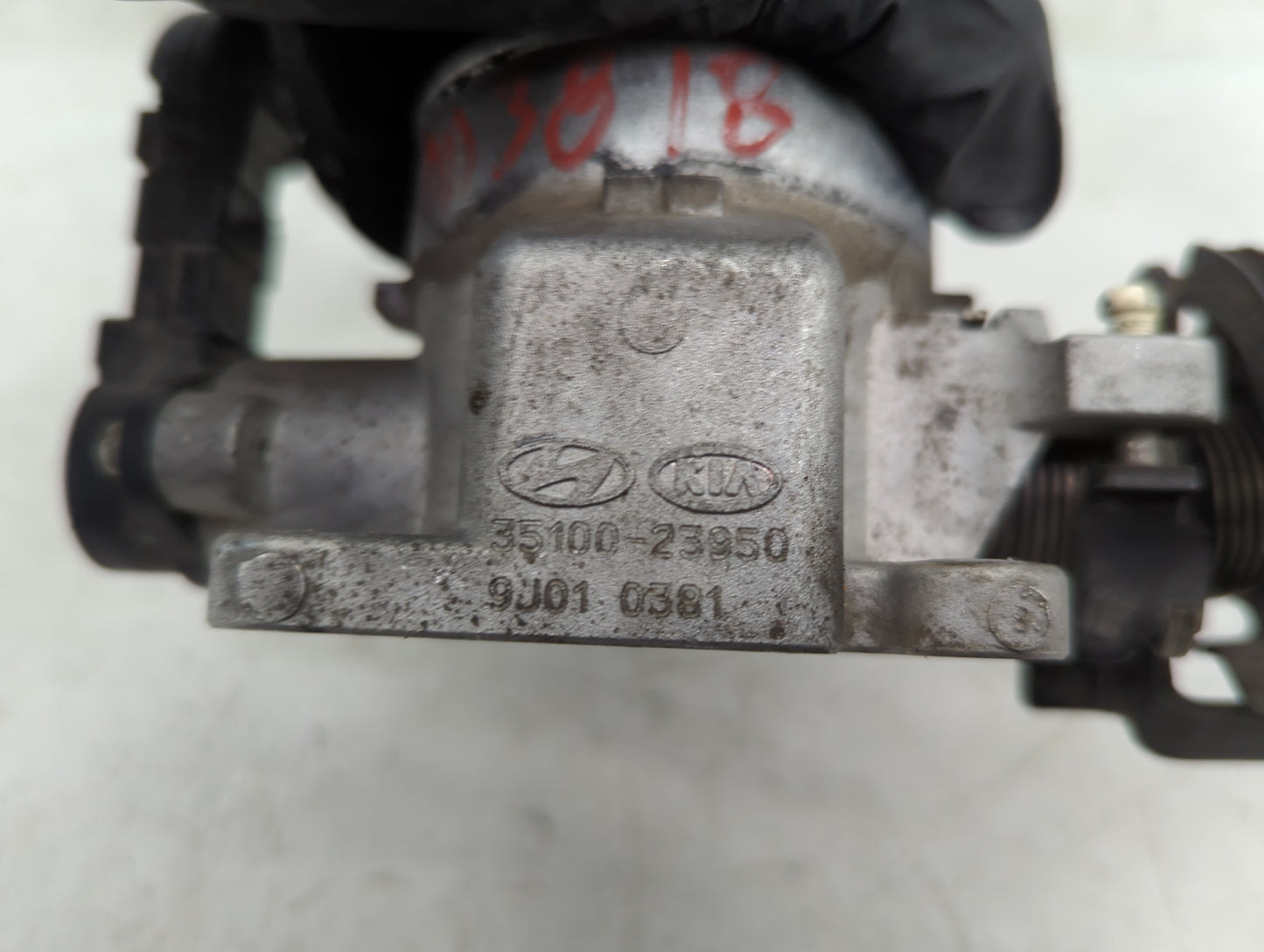 2010-2017 Audi Q5 Throttle Body P/N:35100-23950 Fits OEM Used Auto Parts - Oemusedautoparts1.com