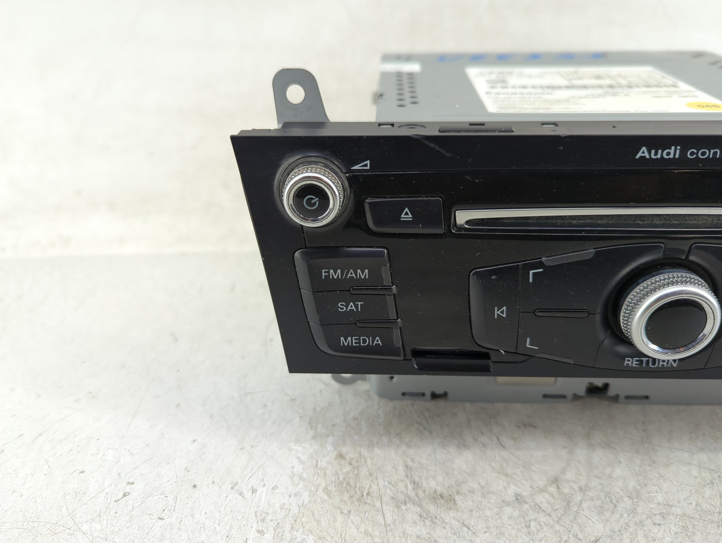 2011-2017 Audi Q5 Radio AM FM Cd Player Receiver Replacement P/N:8R1035186Q Fits Fits 2011 2012 2013 2014 2015 2016 2017 OEM