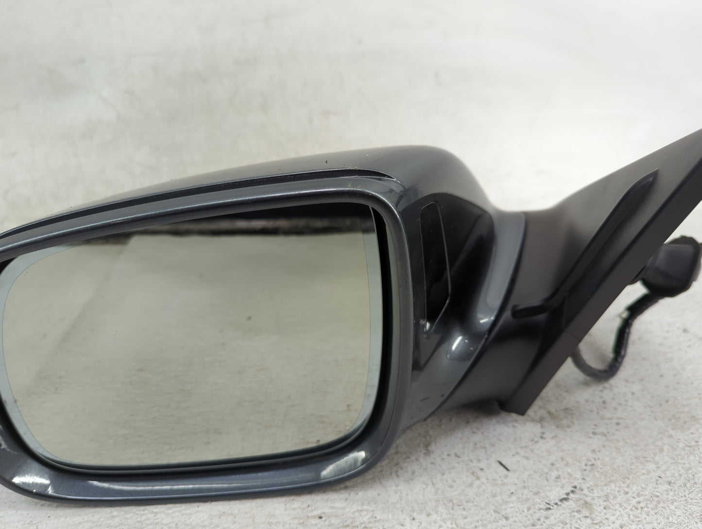 2015-2017 Audi Q5 Driver Side View Mirror - Left Door Mirror OEM Used - Oemusedautoparts1.com