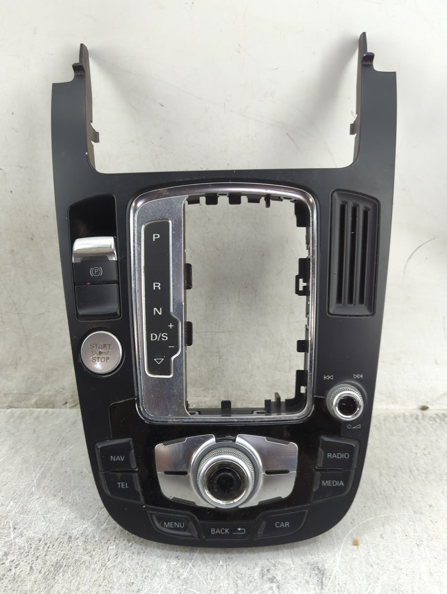 2009-2017 Audi Q5 Radio Control Panel 1455894 - Oemusedautoparts1.com