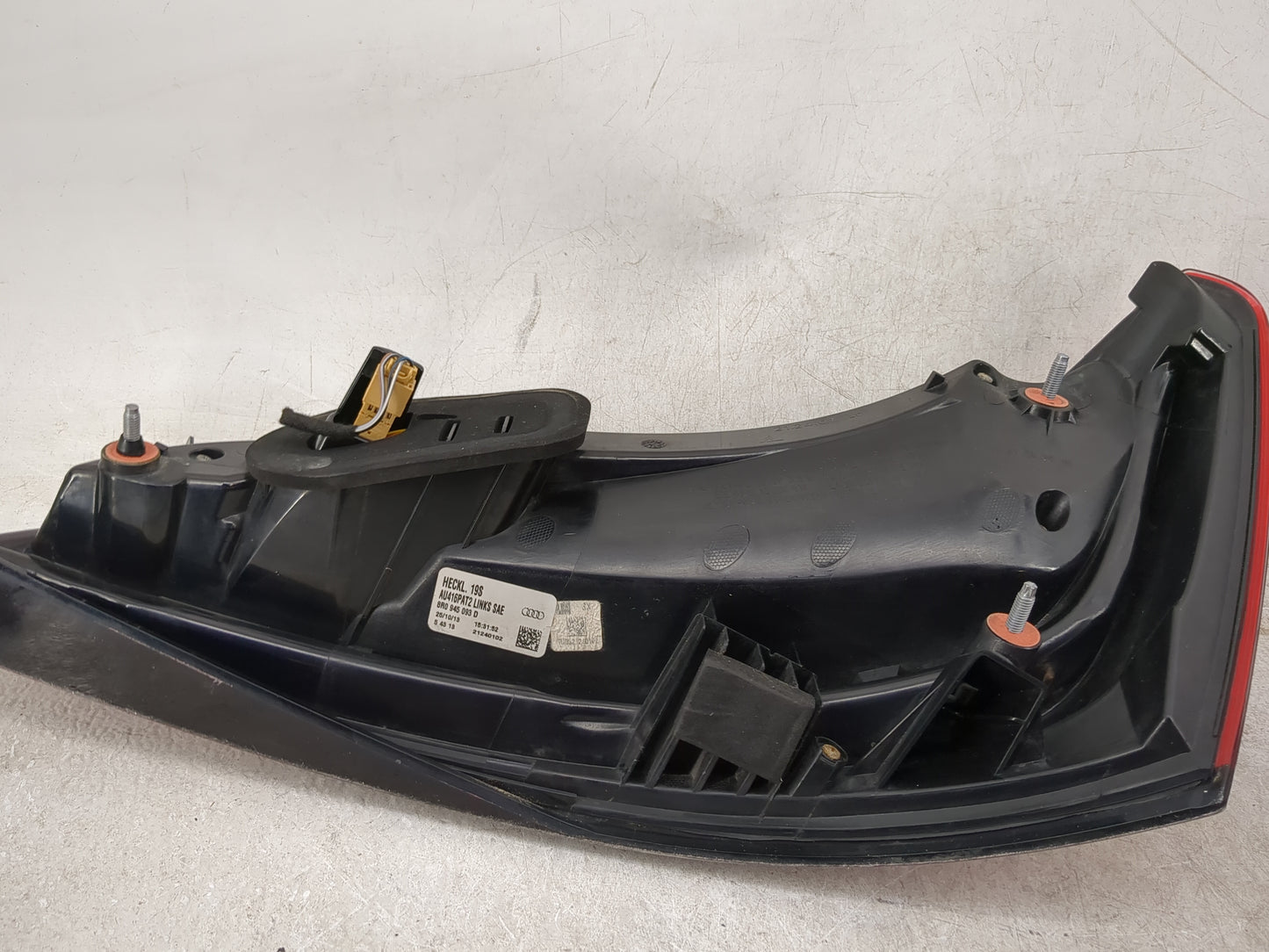 2013-2017 Audi Q5 Tail Light Assembly Driver Left OEM P/N:8R0945093D Fits Fits 2013 2014 2015 2016 2017 OEM Used Auto Parts 