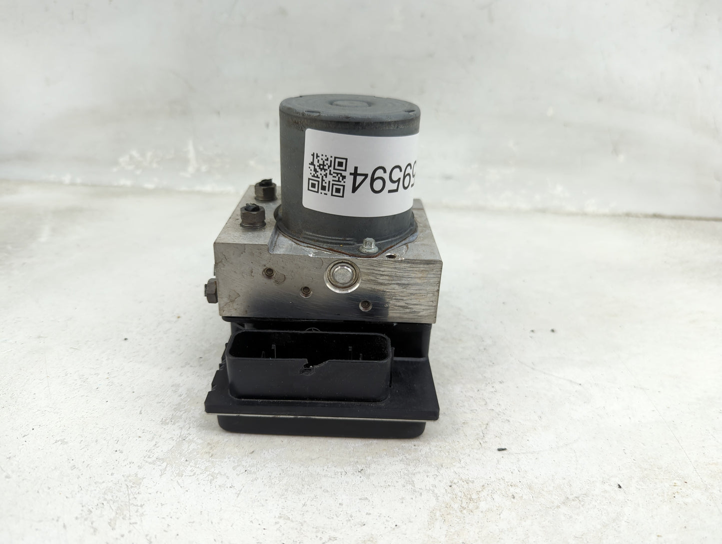 2013-2016 Audi Q5 ABS Pump Control Module Replacement P/N:8R0907379AS 0265239476, 0265951641 Fits Fits 2013 2014 2015 2016 O