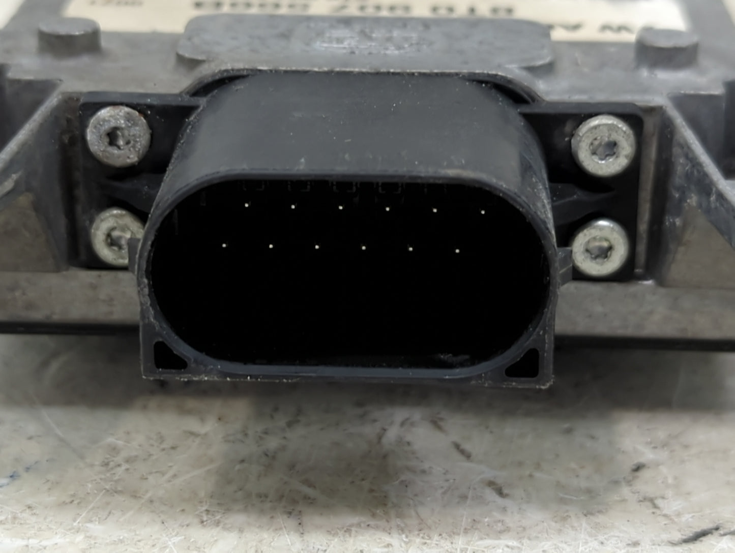 2013-2017 Audi Q5 Chassis Control Module Ccm Bcm Body Control 1460220 - Oemusedautoparts1.com