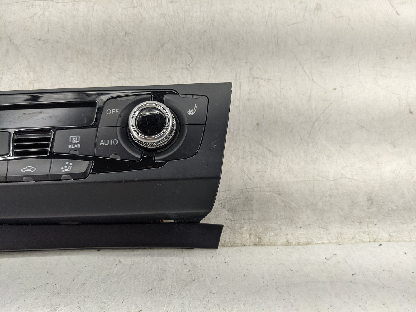 2013-2017 Audi Q5 Climate Control Module Temperature AC/Heater Replacement P/N:8K1820043AQ A2C92379900 Fits OEM Used Auto Pa
