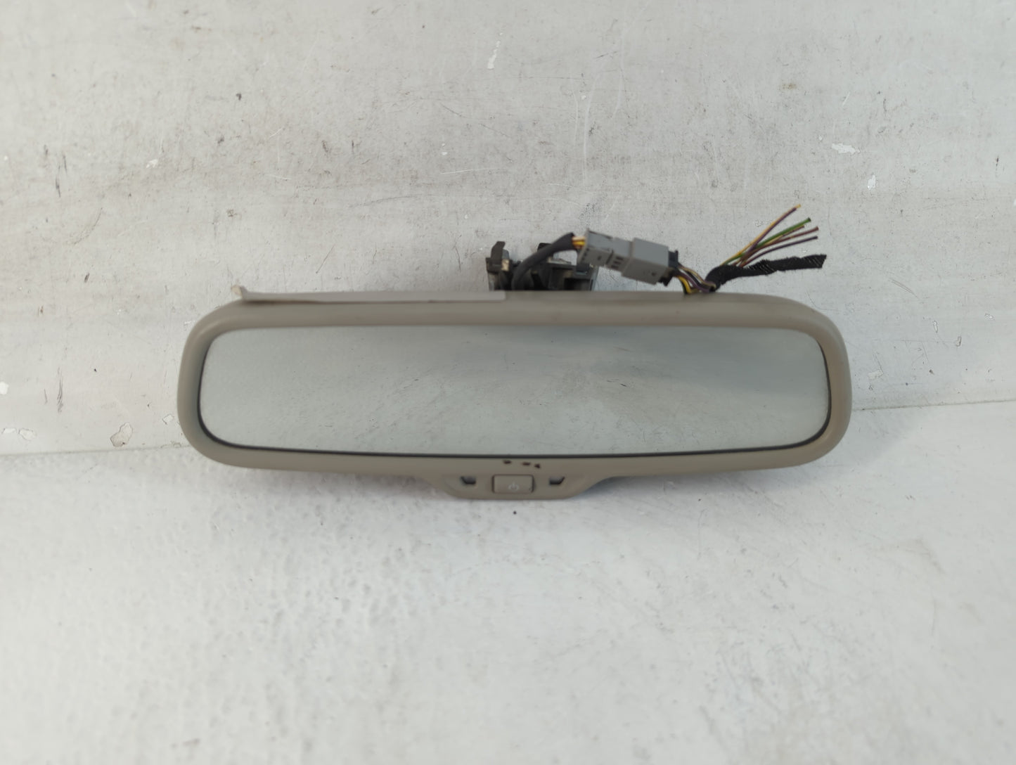 2007-2015 Audi Q7 Interior Rear View Mirror Replacement OEM P/N:905-1967 Fits Fits 2007 2008 2009 2010 2011 2012 2013 2014 2