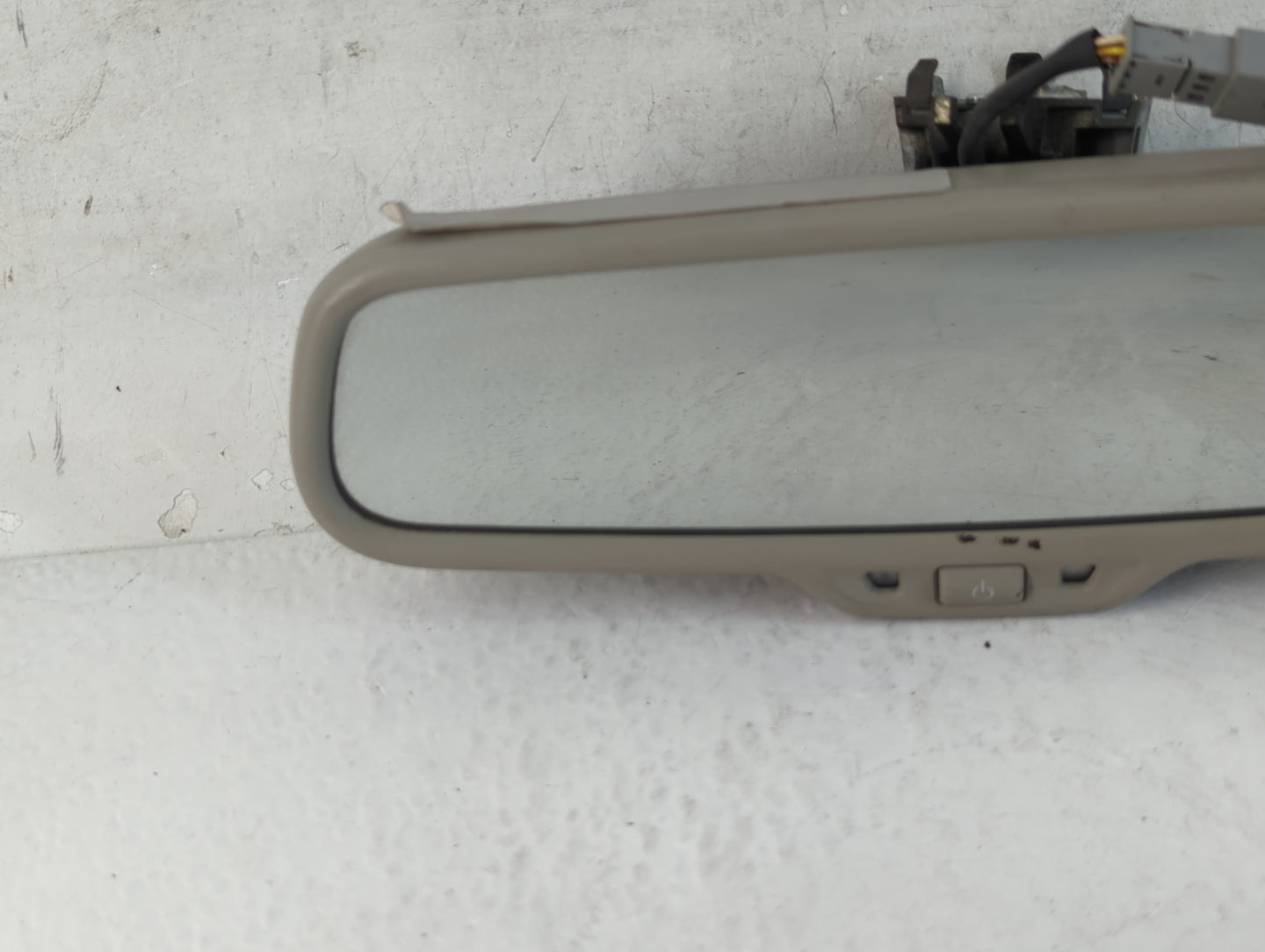 2007-2015 Audi Q7 Interior Rear View Mirror Replacement OEM P/N:905-1967 Fits Fits 2007 2008 2009 2010 2011 2012 2013 2014 2
