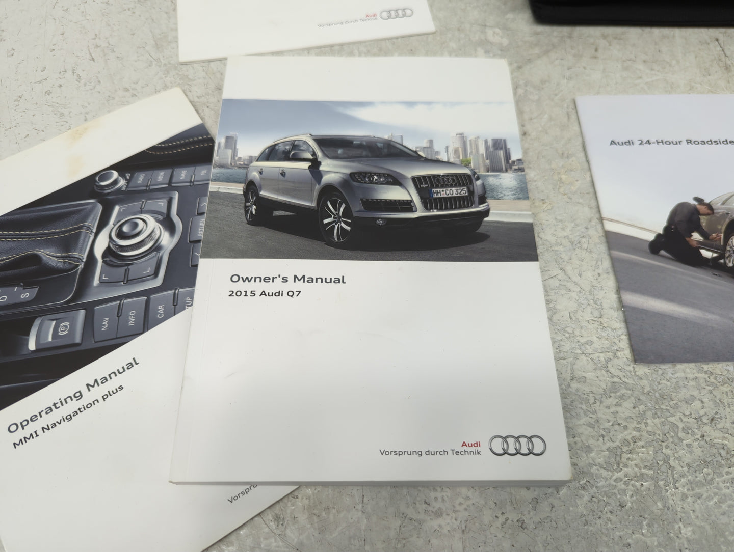 2015 Audi Q7 Owners Manual Book Guide P/N:151.561.4L0.23 OEM Used Auto Parts - Oemusedautoparts1.com