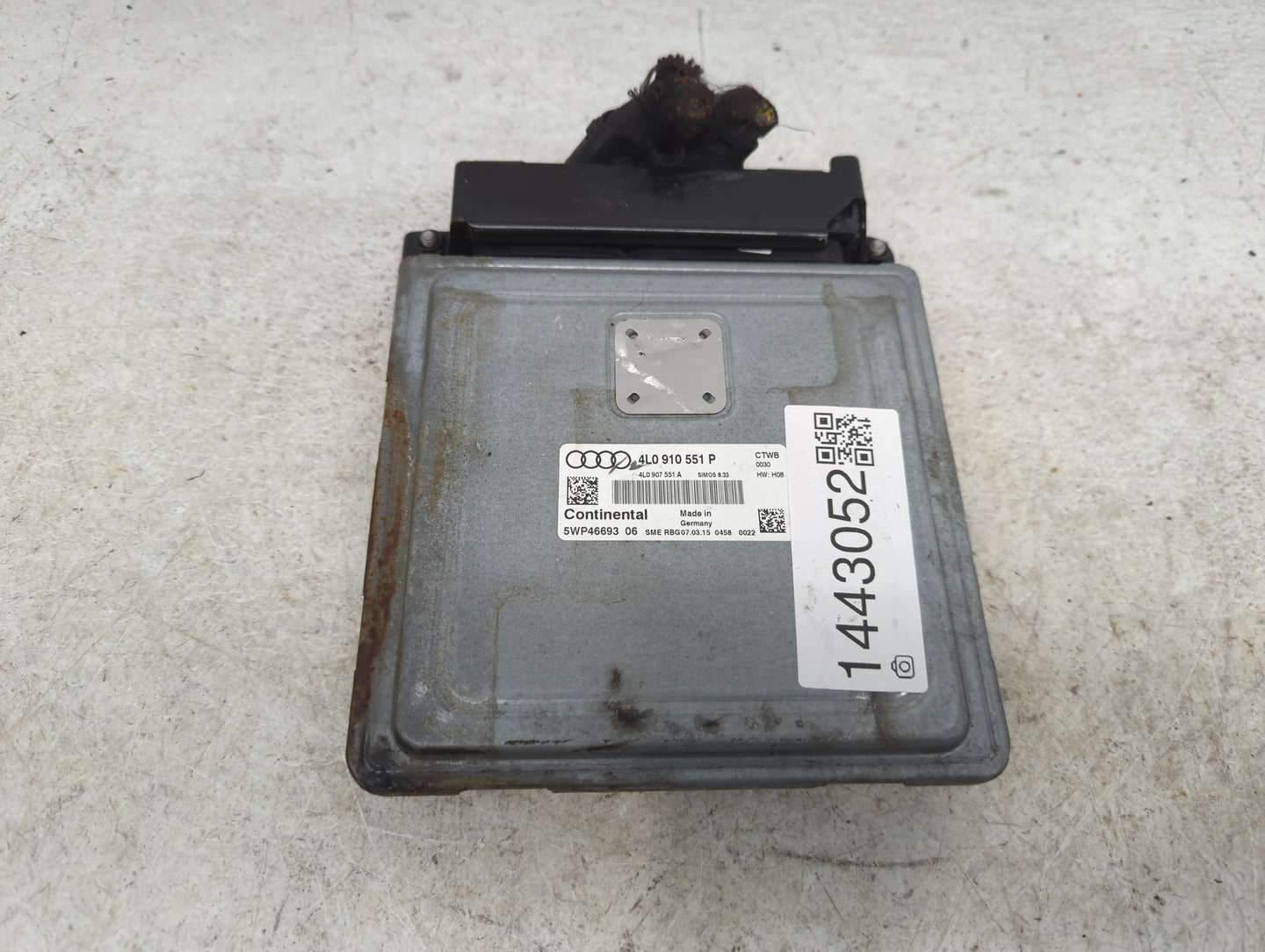2013-2015 Audi Q7 PCM Engine Control Computer ECU ECM PCU OEM P/N:4L0910551P 4L0907551A, 5WP46693 Fits Fits 2013 2014 2015 O