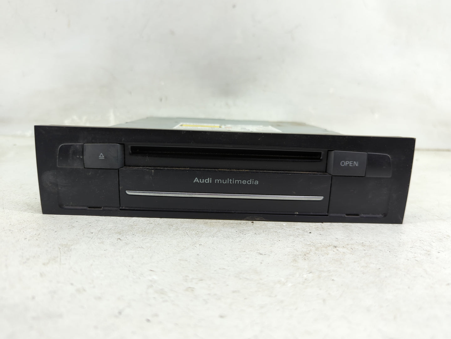 2013-2015 Audi Q7 Radio AM FM Cd Player Receiver Replacement P/N:MMI3G 4L2035746F Fits Fits 2013 2014 2015 OEM Used Auto Par