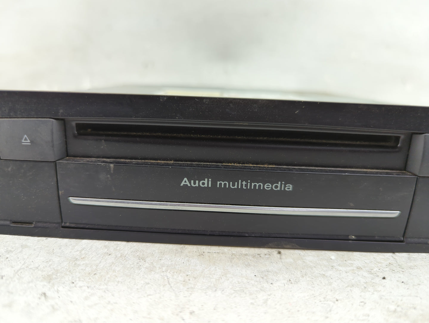 2013-2015 Audi Q7 Radio AM FM Cd Player Receiver Replacement P/N:MMI3G 4L2035746F Fits Fits 2013 2014 2015 OEM Used Auto Par
