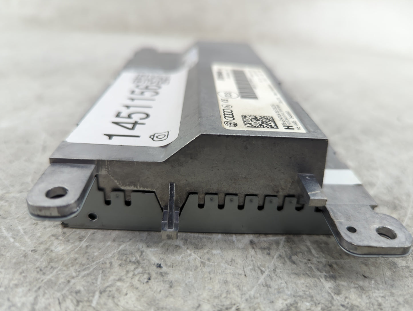 2013-2015 Audi Q7 Information Display Screen - Oemusedautoparts1.com