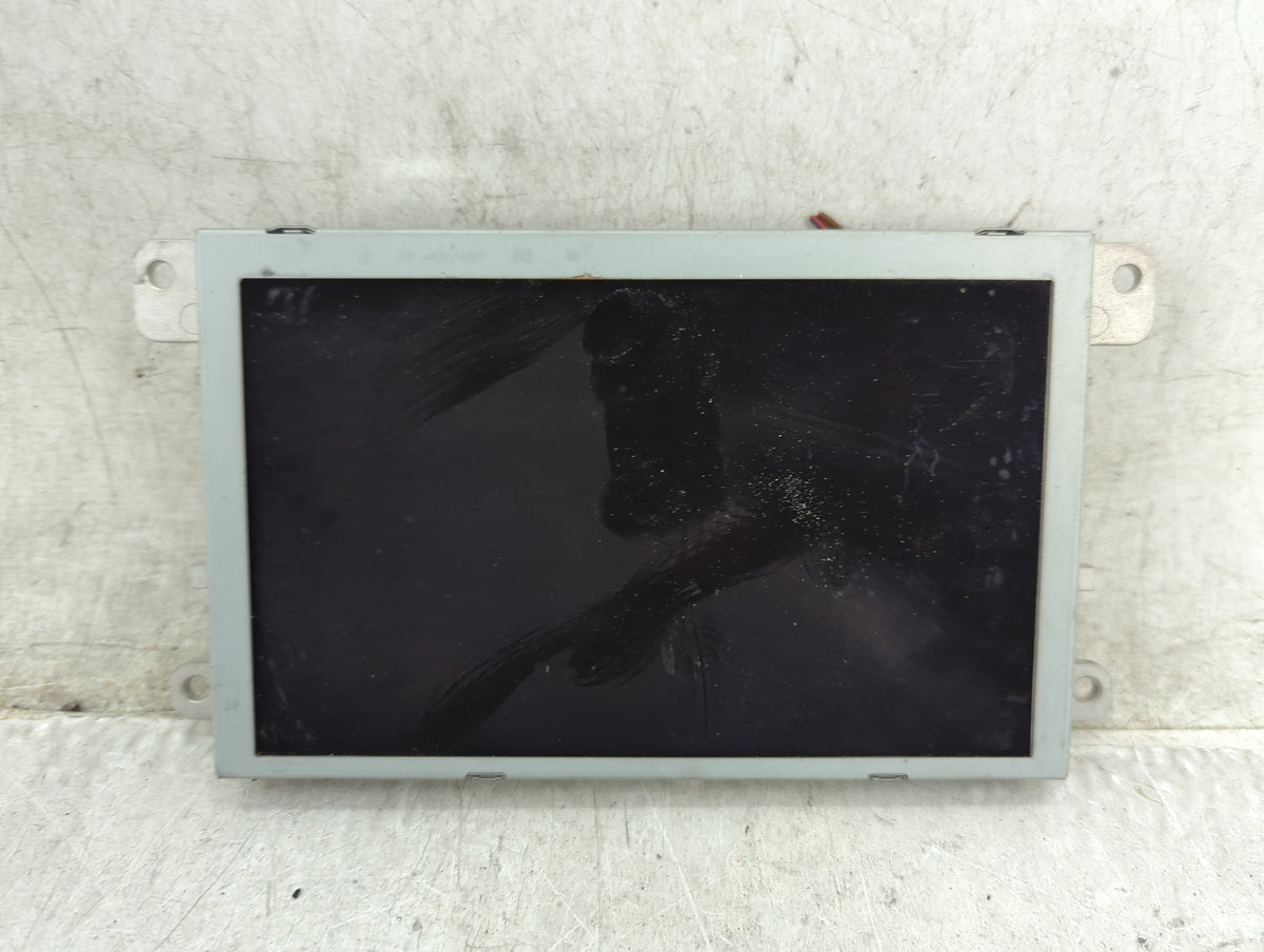 2013-2015 Audi Q7 Information Radio Display Screen 1451379 - Oemusedautoparts1.com