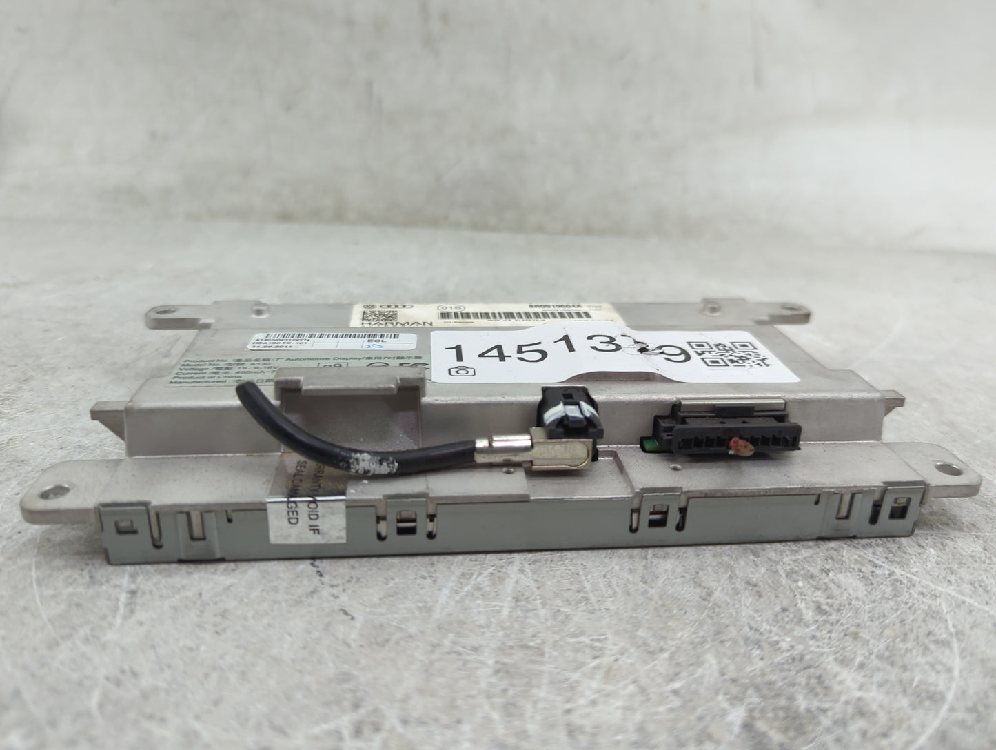 2013-2015 Audi Q7 Information Display Screen - Oemusedautoparts1.com