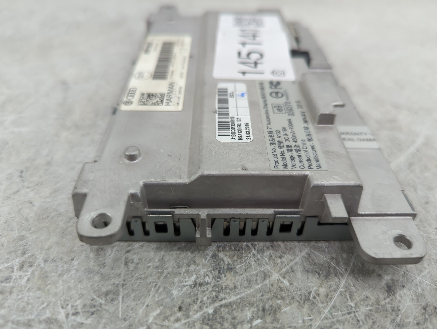 2013-2015 Audi Q7 Information Display Screen - Oemusedautoparts1.com
