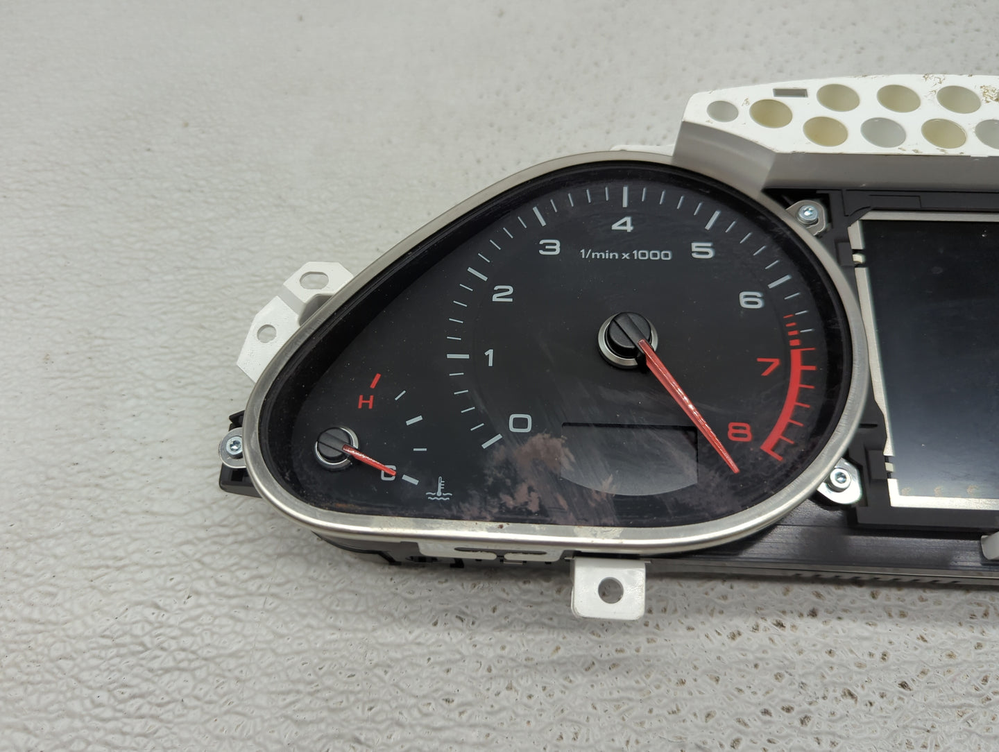 2013-2015 Audi Q7 Instrument Cluster Speedometer Gauges P/N:4L0920951H 503002470530 Fits Fits 2013 2014 2015 OEM Used Auto P