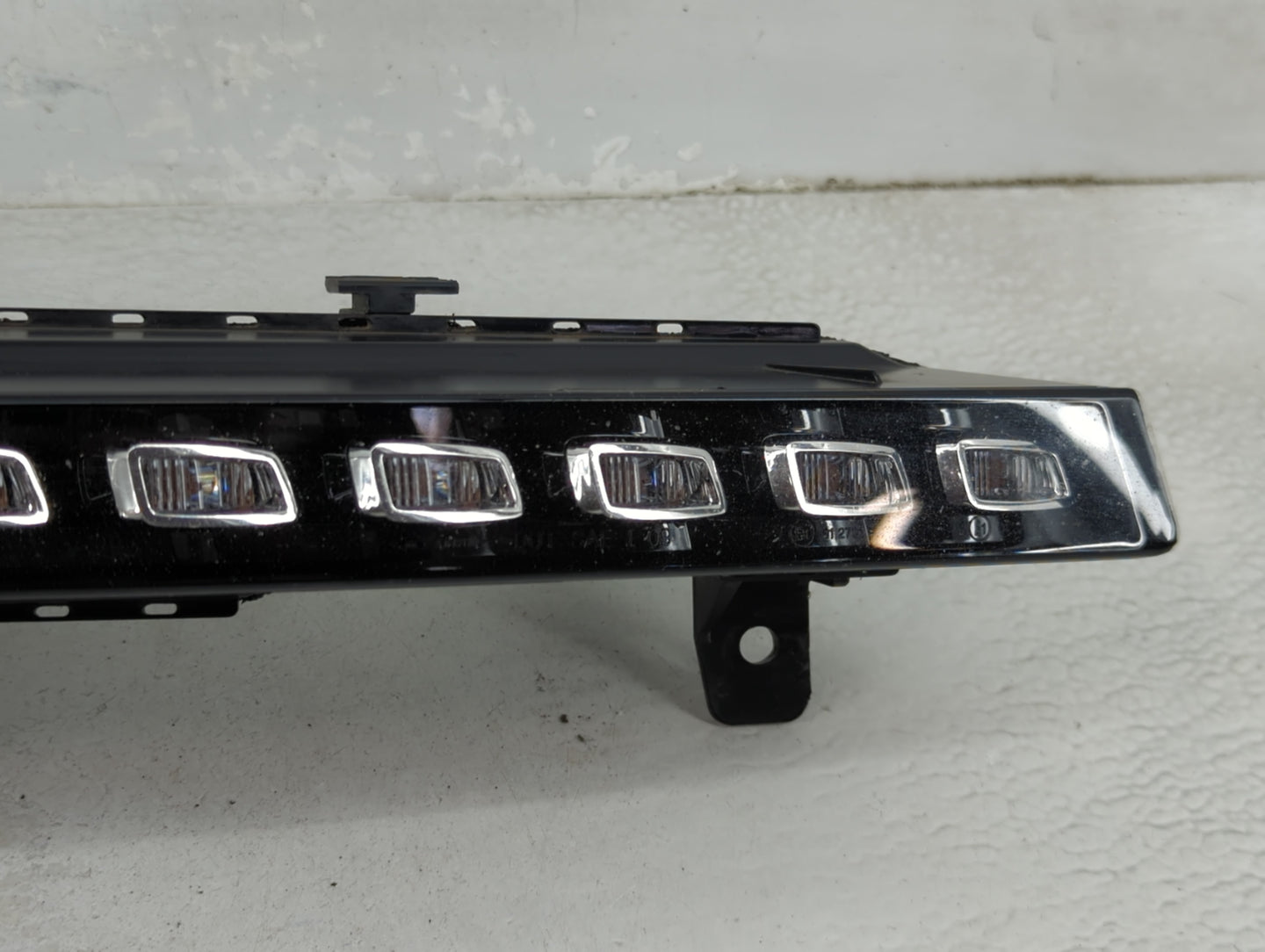 2015 Audi Q7 Passenger Right Oem Front Light Lamp Black - Oemusedautoparts1.com
