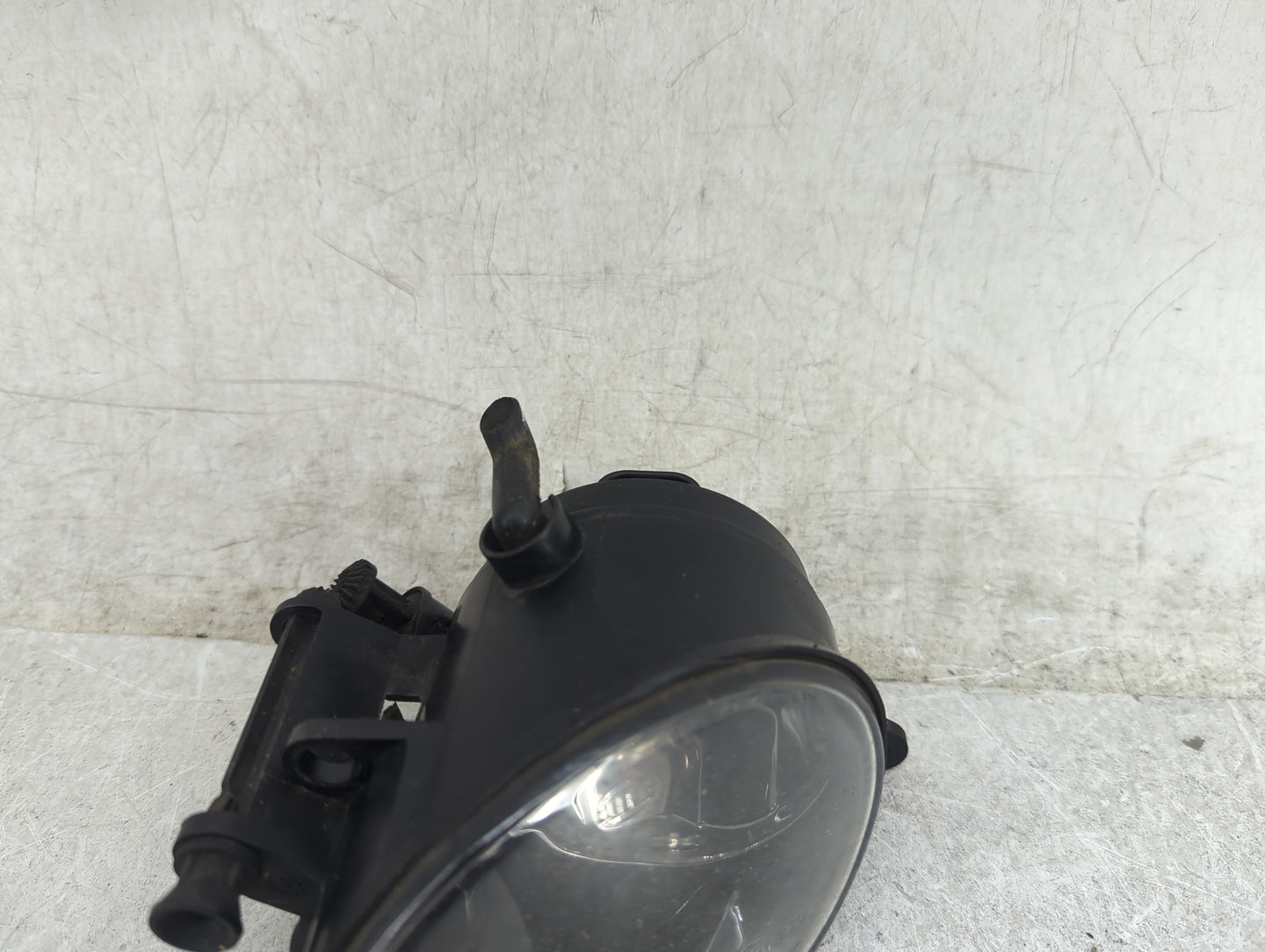 2010-2015 Audi Q7 Passenger Right Oem Fog Light Lamp Black - Oemusedautoparts1.com