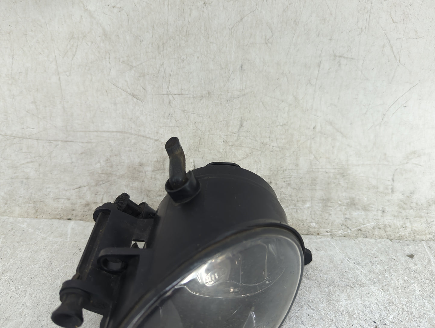 2010-2015 Audi Q7 Passenger Right Oem Fog Light Lamp Black - Oemusedautoparts1.com