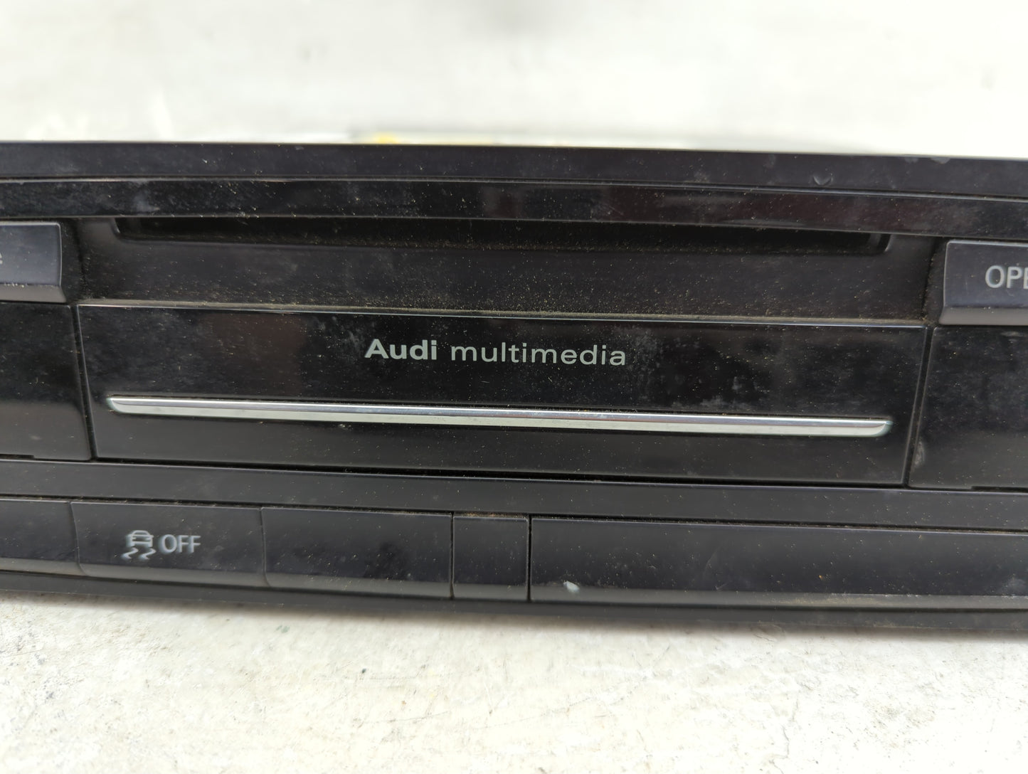 2013-2015 Audi Q7 Radio AM FM Cd Player Receiver Replacement P/N:005WWDA0303 AD10-0109005 Fits Fits 2013 2014 2015 OEM Used 