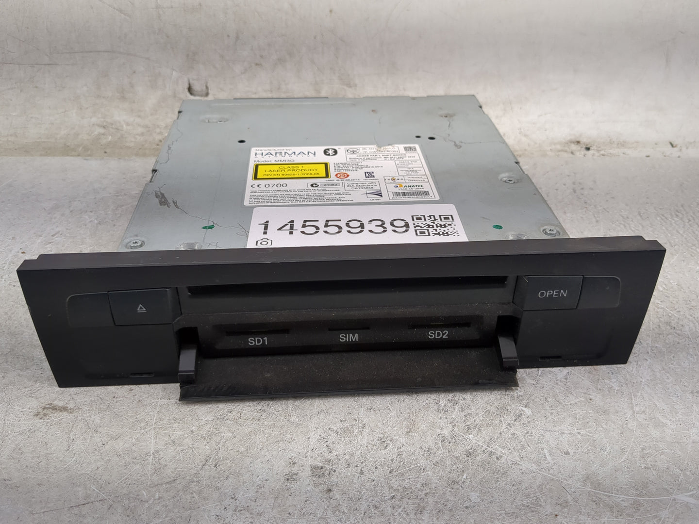 2015 Audi Q7 Radio AM FM Cd Player Receiver Replacement Fits OEM Used Auto Parts - Oemusedautoparts1.com