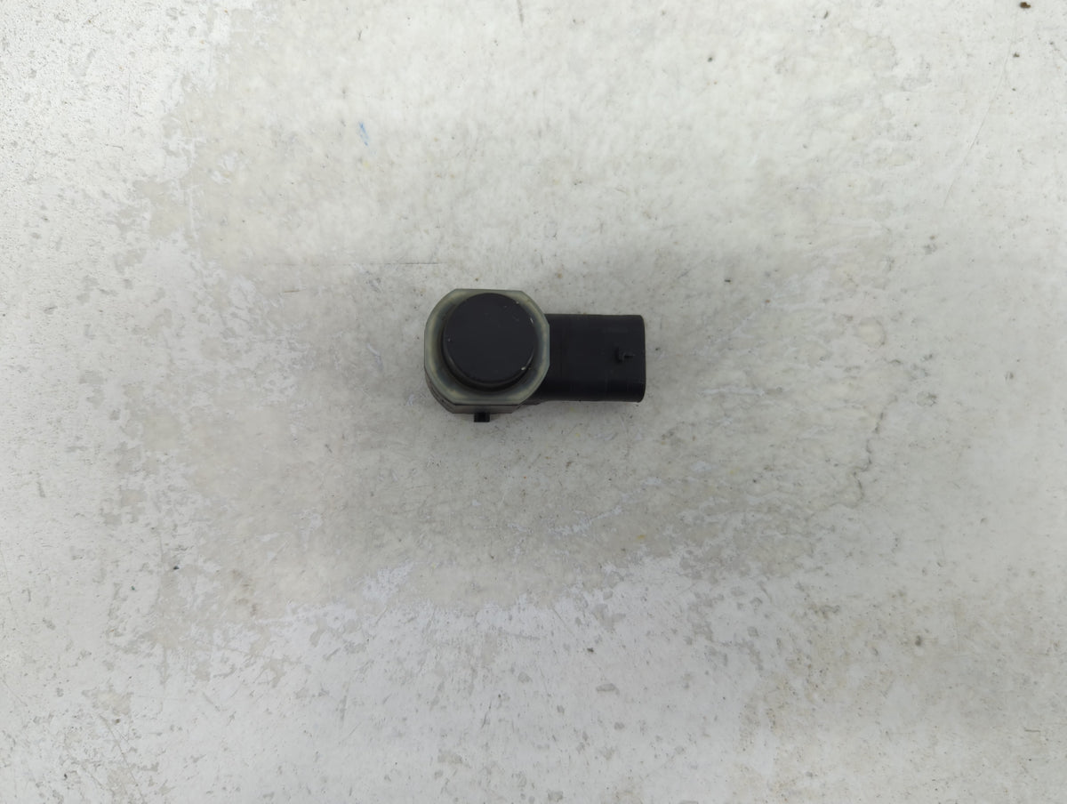2015 Audi Q7 Front Park Assist Sensor Black - Oemusedautoparts1.com