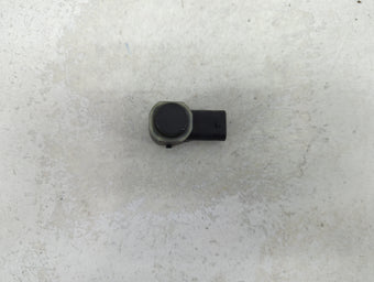 compare product 2015 Audi Q7 Front Park Assist Sensor Black