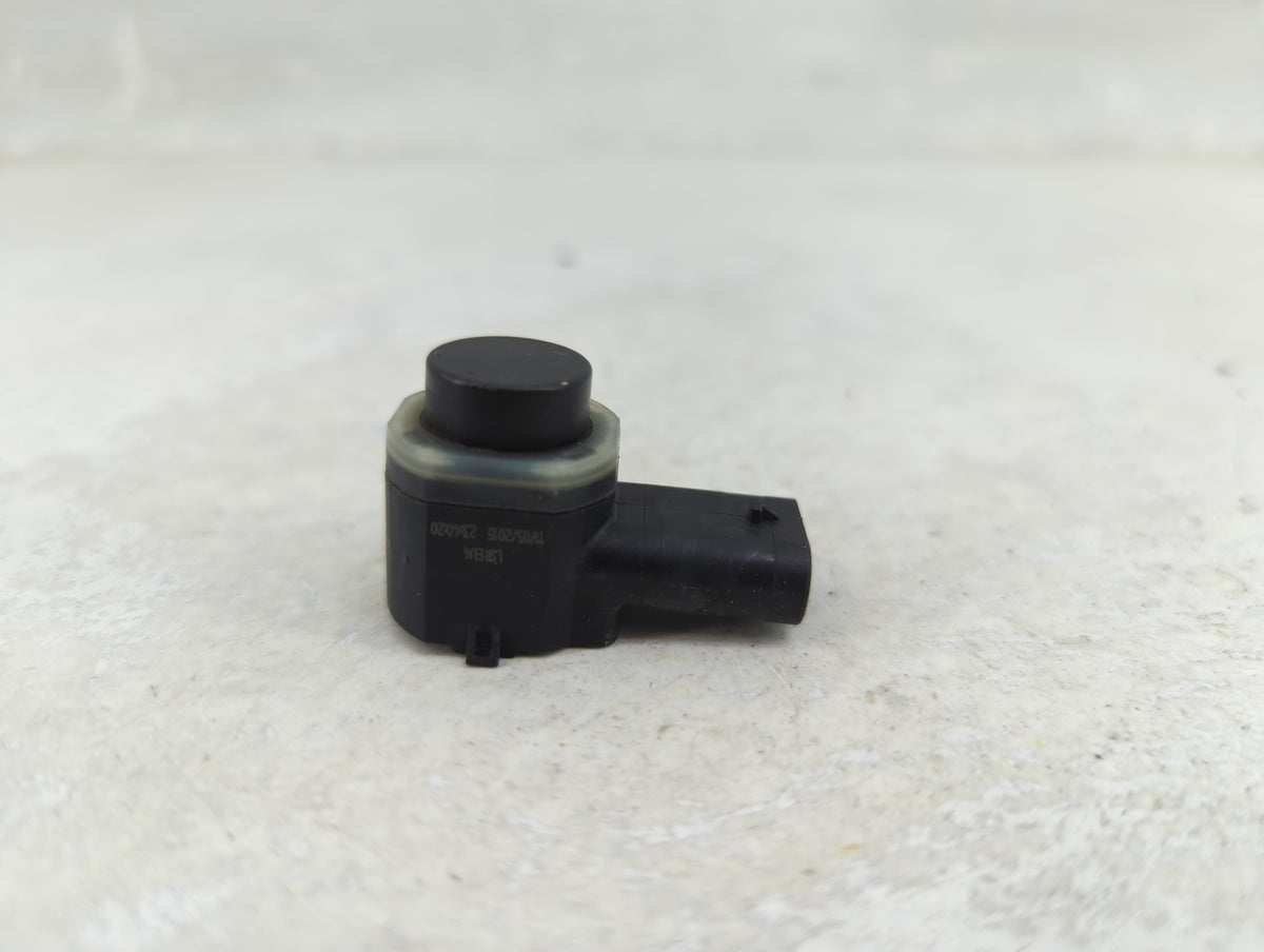 2015 Audi Q7 Front Park Assist Sensor Black - Oemusedautoparts1.com
