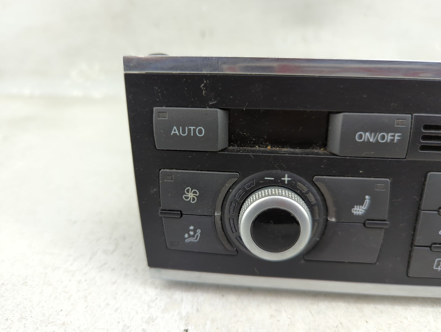 2013-2015 Audi Q7 Climate Control Module Temperature AC/Heater Replacement Fits Fits 2013 2014 2015 OEM Used Auto Parts - Oe