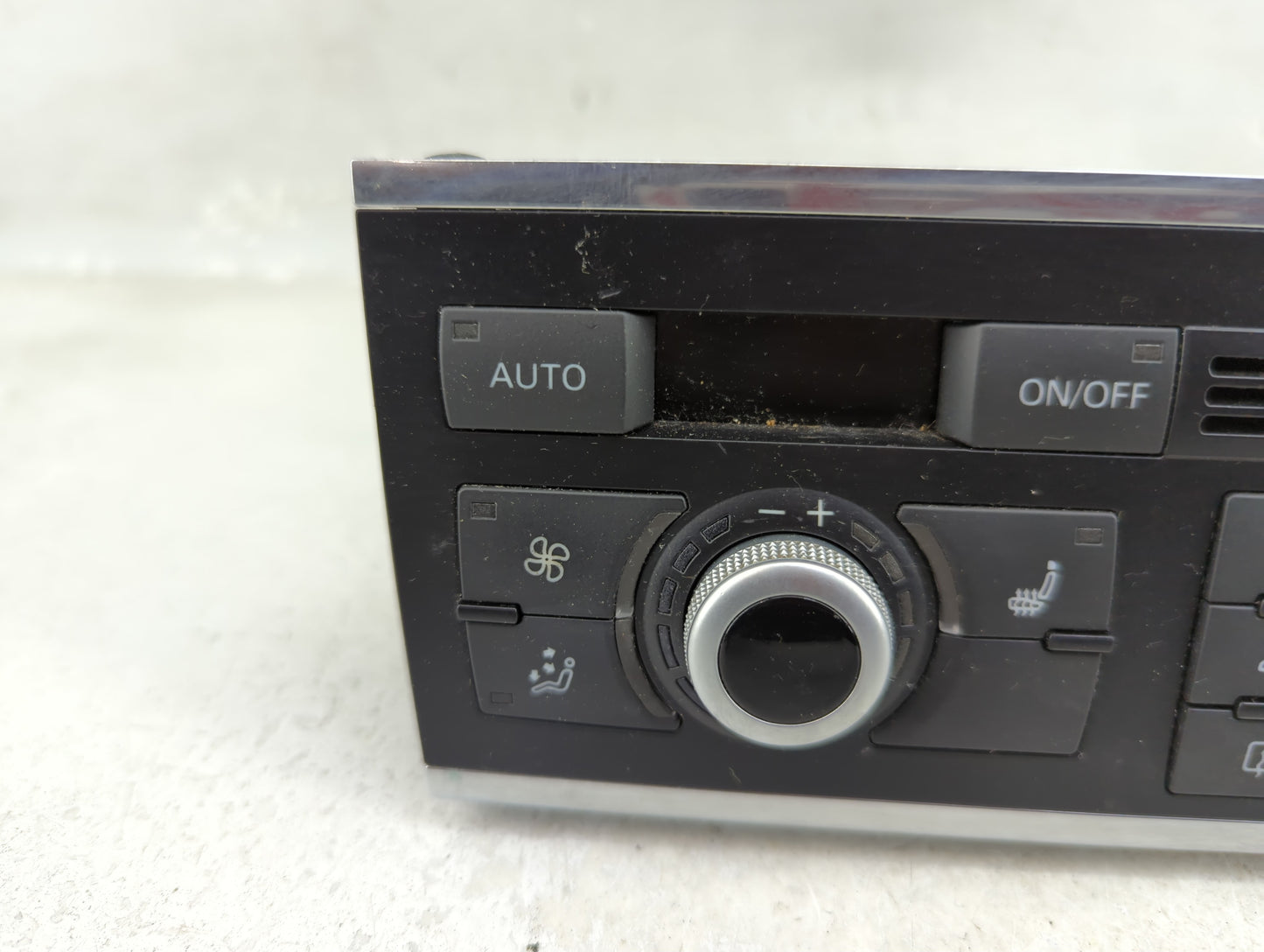 2013-2015 Audi Q7 Climate Control Module Temperature AC/Heater Replacement Fits Fits 2013 2014 2015 OEM Used Auto Parts - Oe