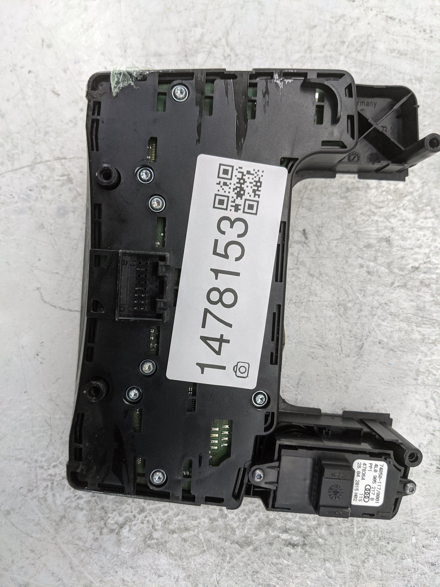 2012-2015 Audi Q7 Radio Control Panel - Oemusedautoparts1.com