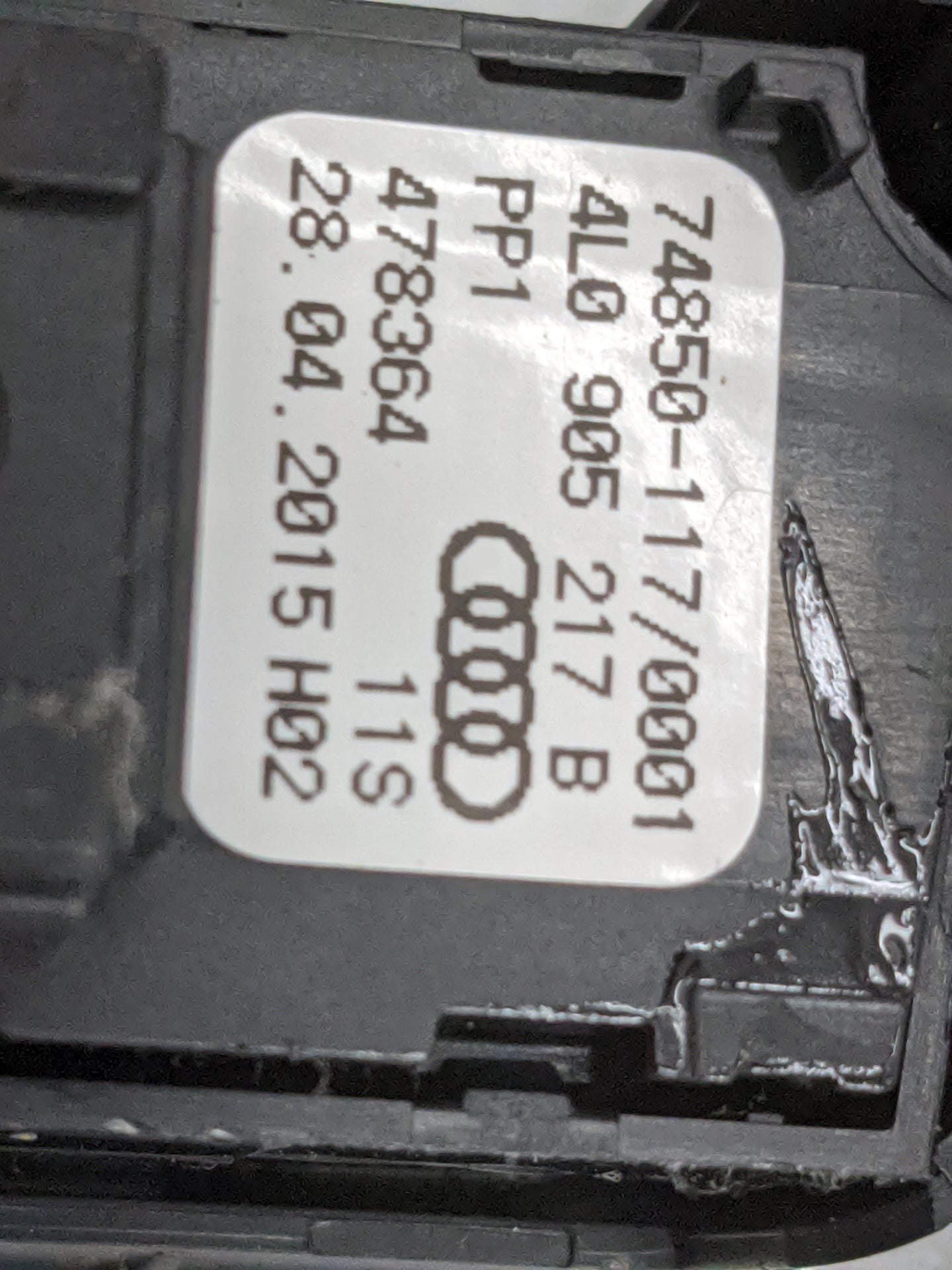 2012-2015 Audi Q7 Radio Control Panel - Oemusedautoparts1.com