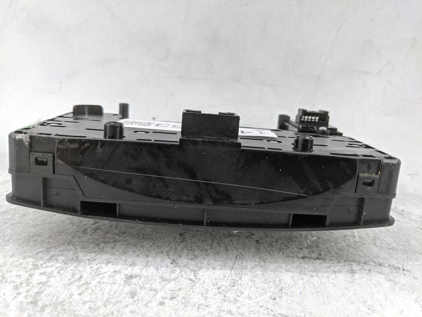 2012-2015 Audi Q7 Radio Control Panel - Oemusedautoparts1.com