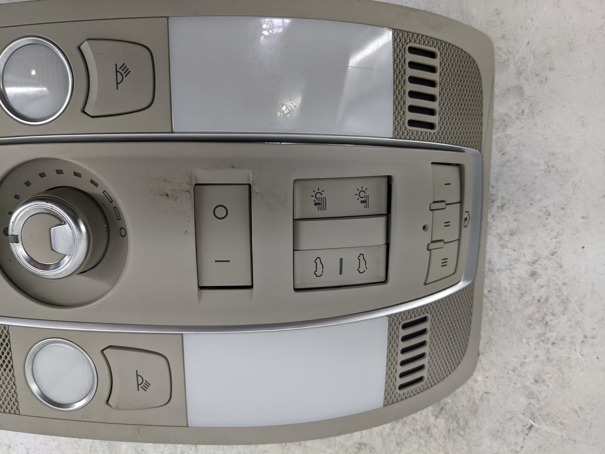 2007-2015 Audi Q7 Overhead Console W/rear Climate Control Beige - Oemusedautoparts1.com