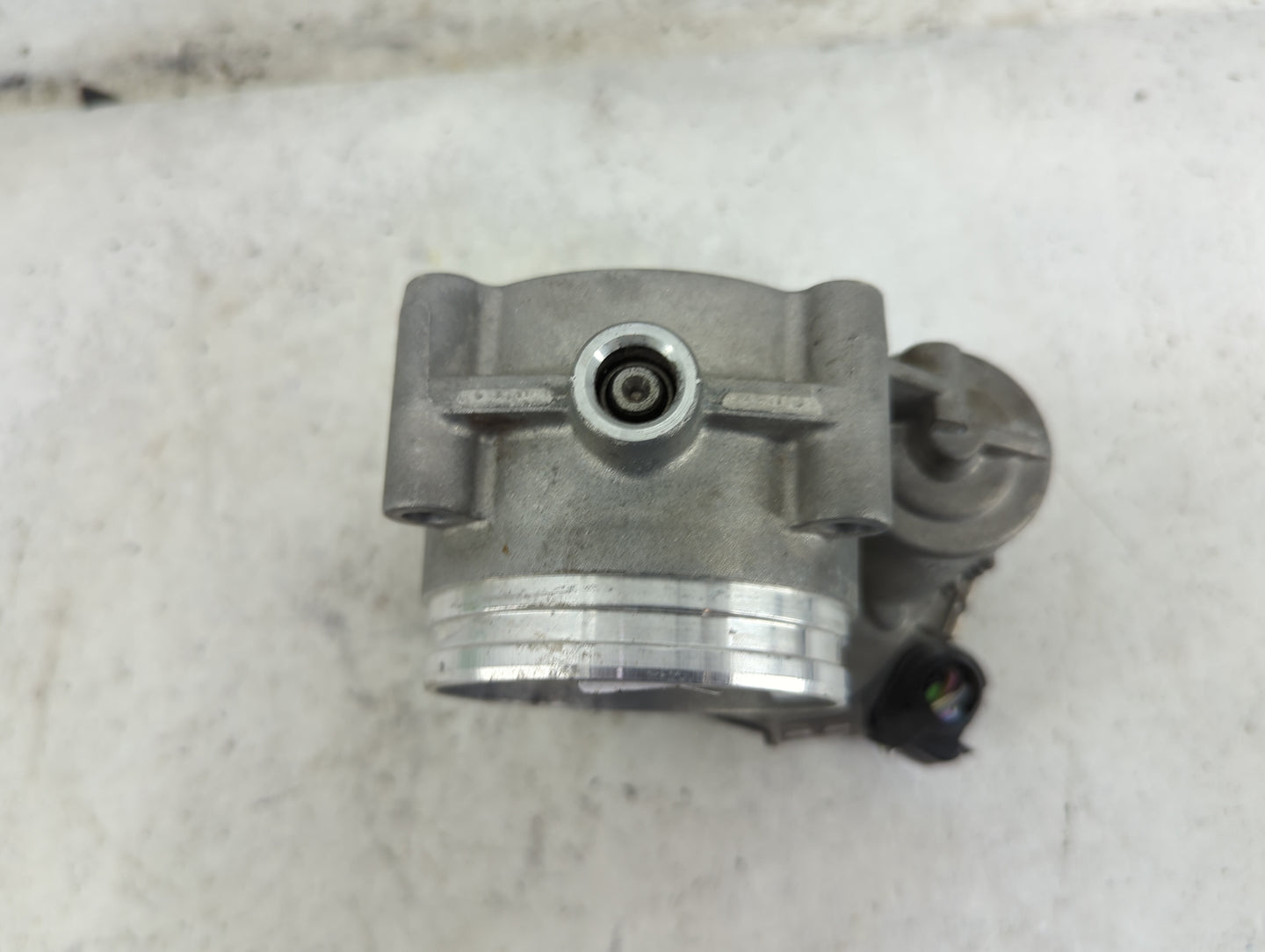 2011-2019 Audi Q7 Throttle Body P/N:06E 133 062 H A2C82493600 Fits OEM Used Auto Parts - Oemusedautoparts1.com