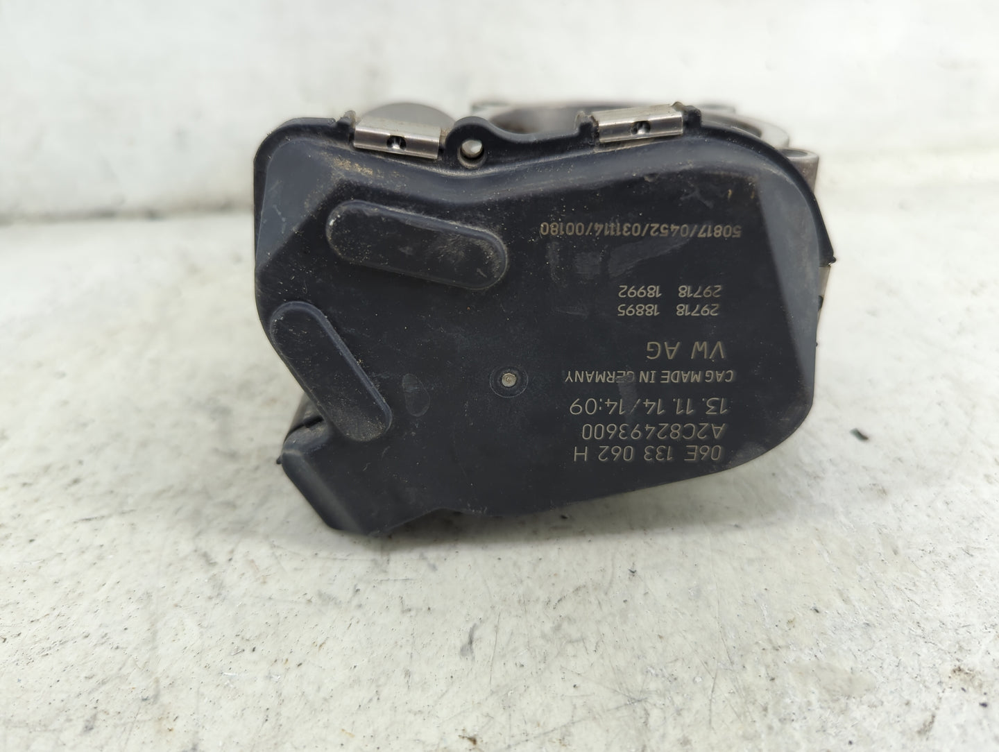 2011-2019 Audi Q7 Throttle Body P/N:06E 133 062 H A2C82493600 Fits OEM Used Auto Parts - Oemusedautoparts1.com