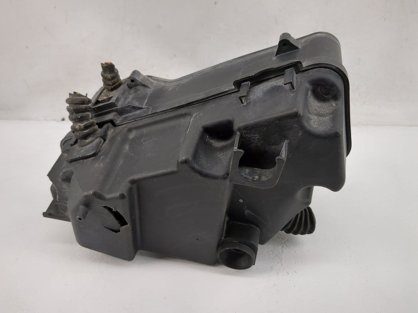 2015 Audi Q7 Fusebox Fuse Box Panel Relay Module P/N:7L0937576B Fits OEM Used Auto Parts - Oemusedautoparts1.com