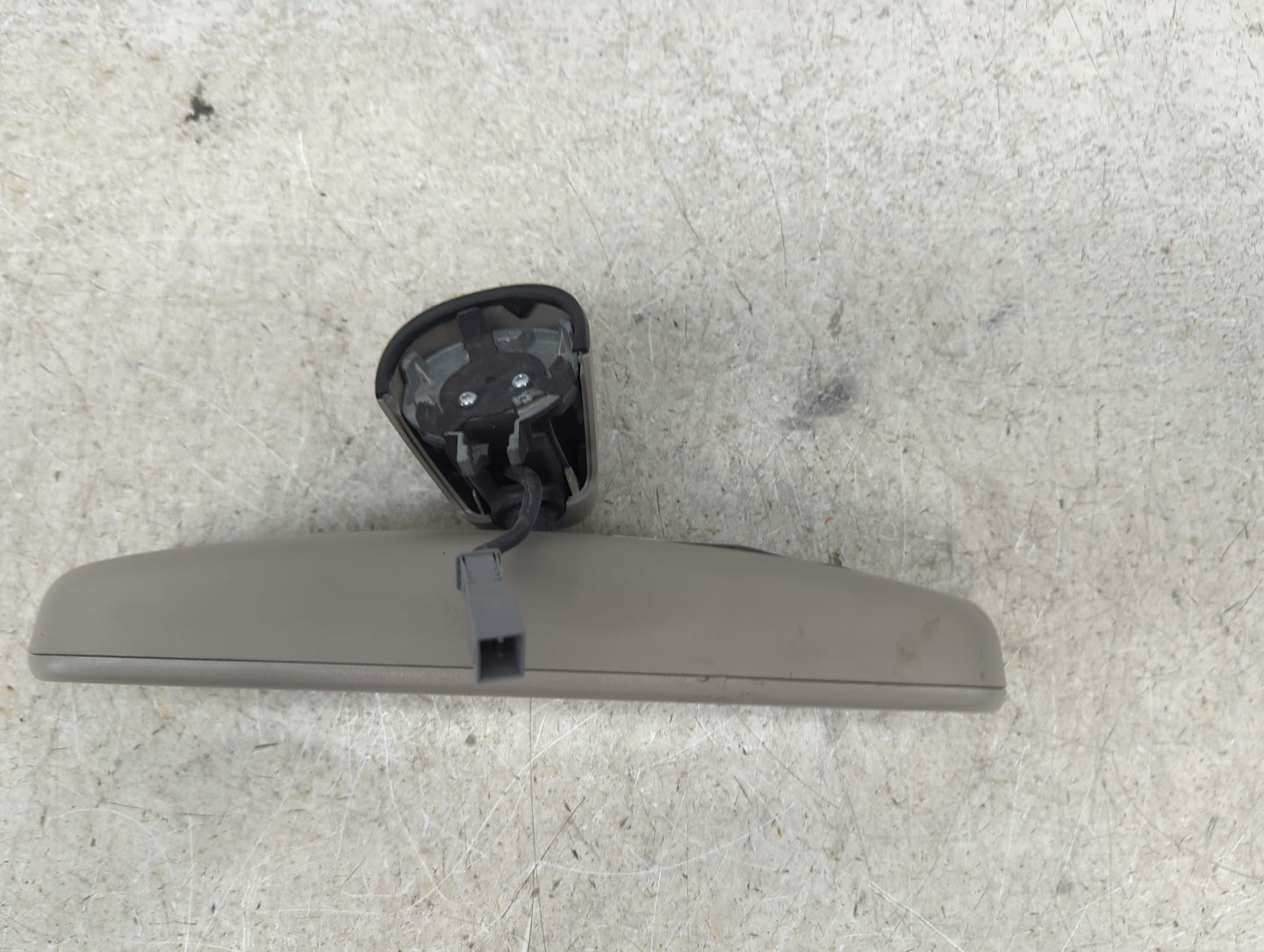 2015 Audi Q7 Interior Rear View Mirror Replacement OEM P/N:SAE 925 350-0232 Fits OEM Used Auto Parts - Oemusedautoparts1.com