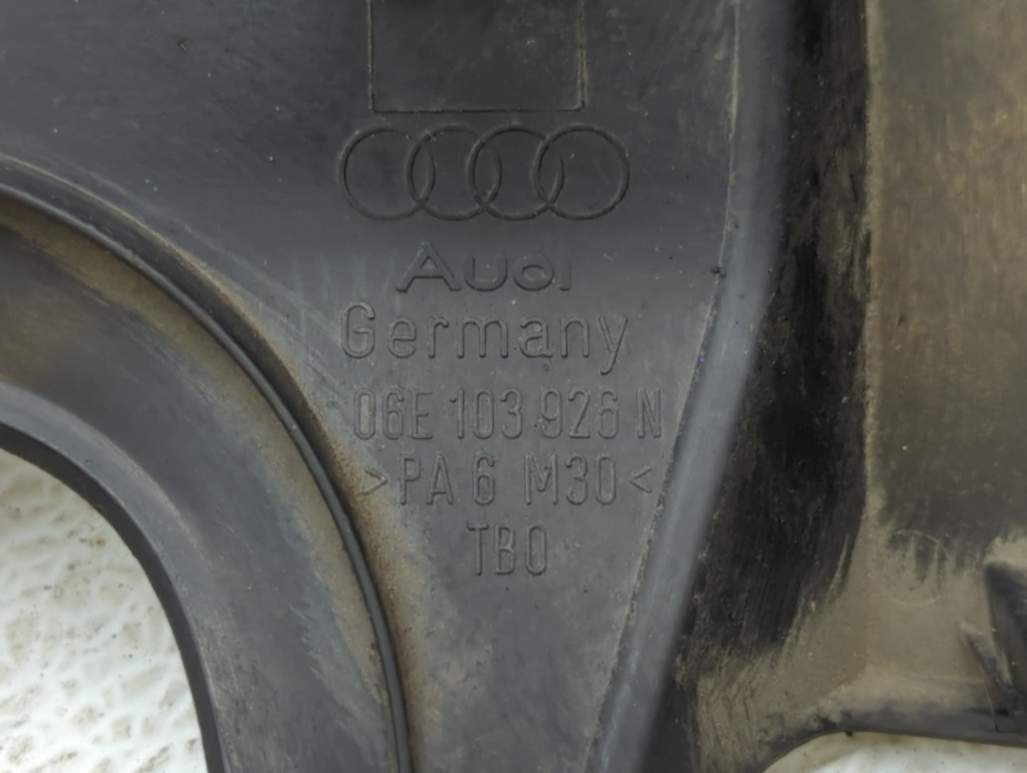 2015 Audi Q7 Engine Cover - Oemusedautoparts1.com