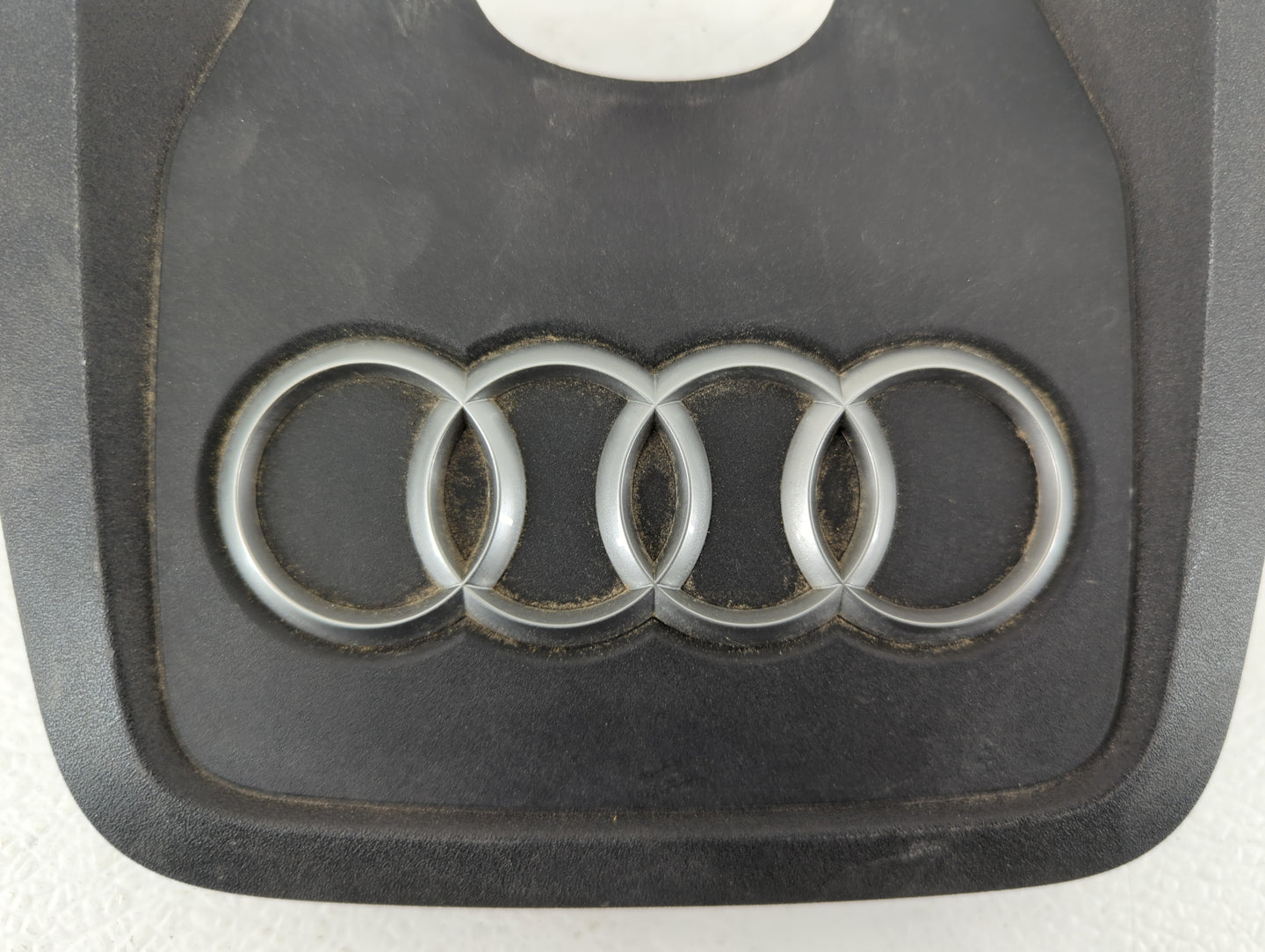 2015 Audi Q7 Engine Cover - Oemusedautoparts1.com