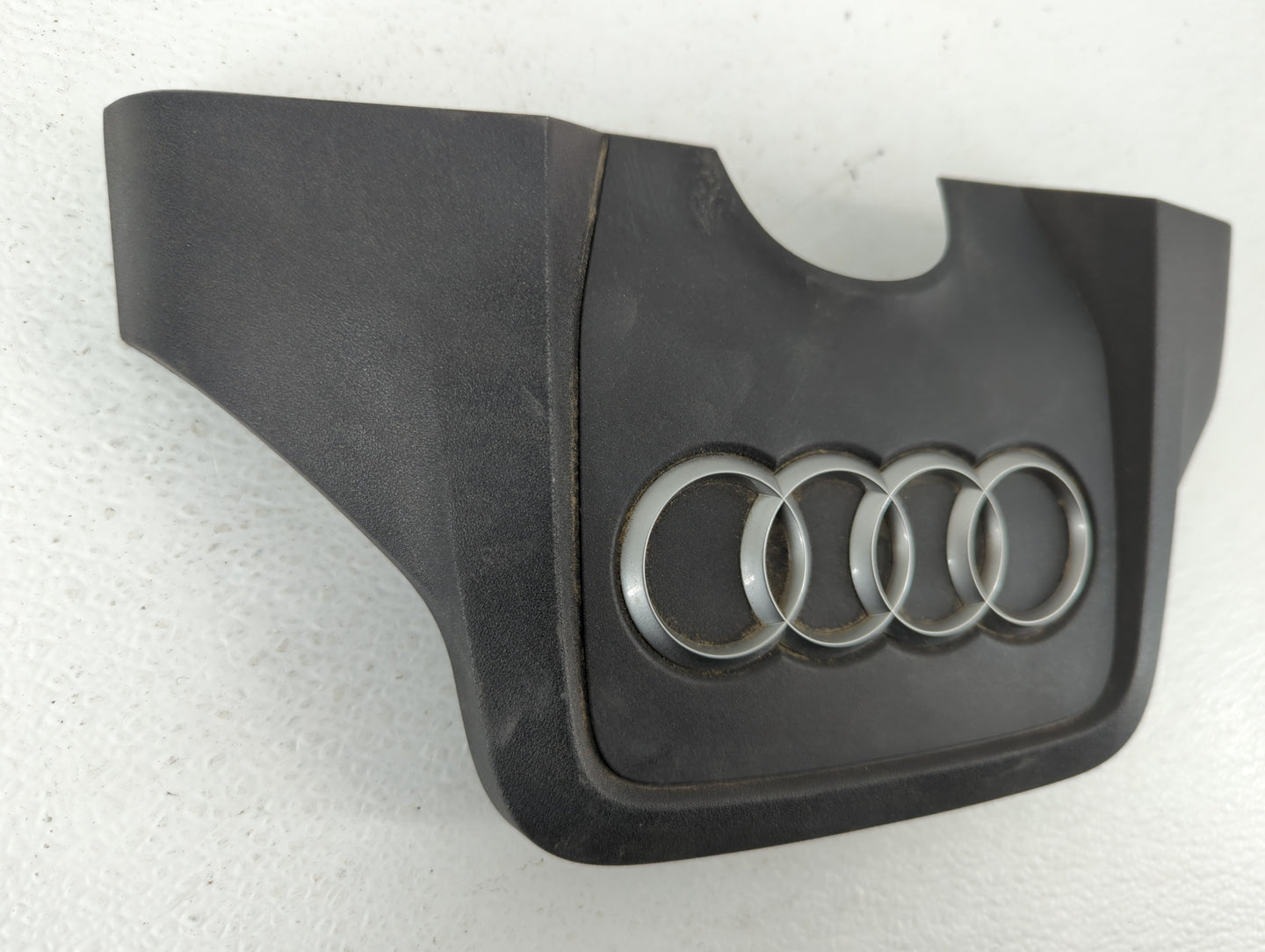 2015 Audi Q7 Engine Cover - Oemusedautoparts1.com
