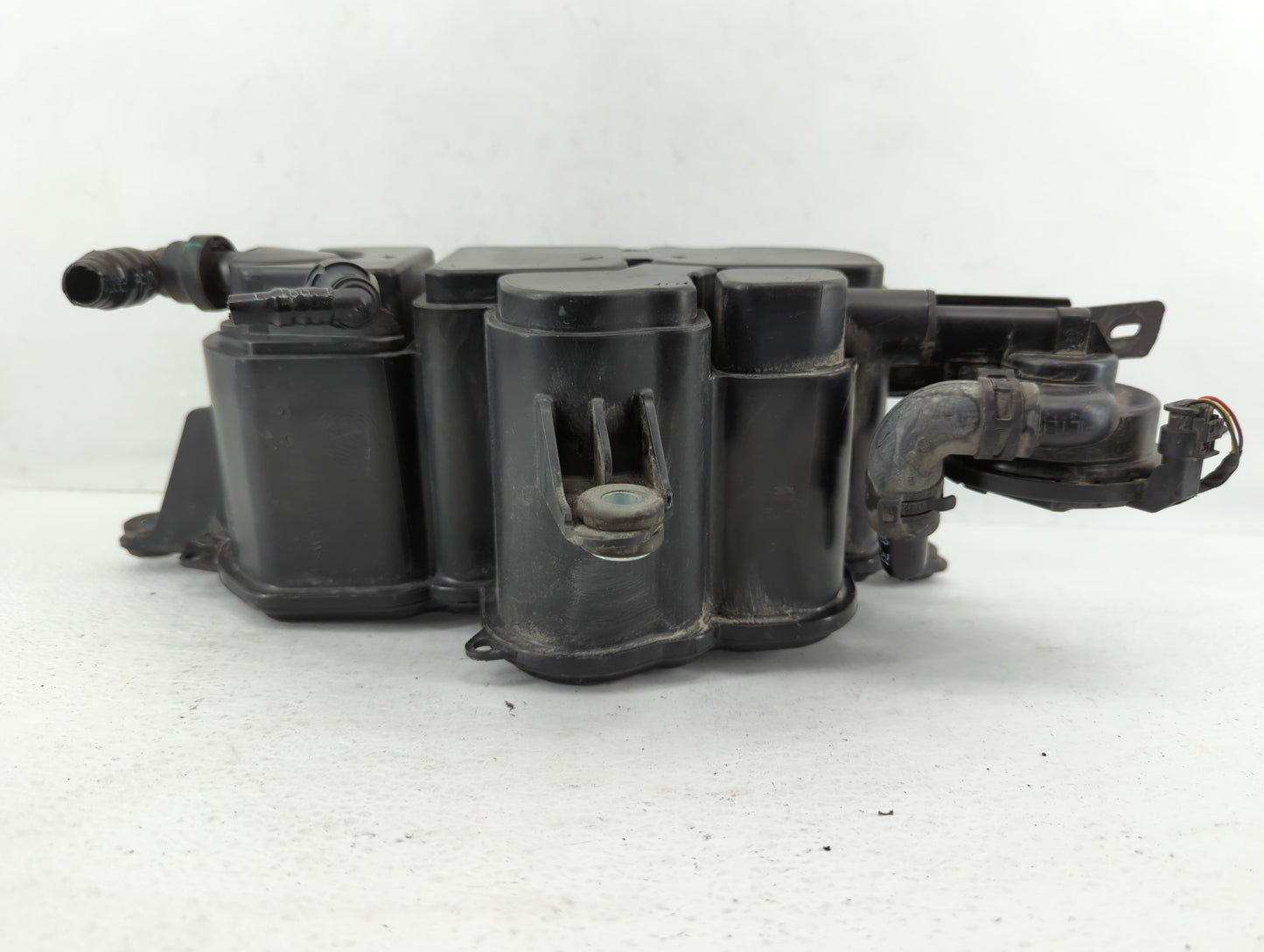 2015 Audi Q7 Fuel Vapor Charcoal Canister - Oemusedautoparts1.com