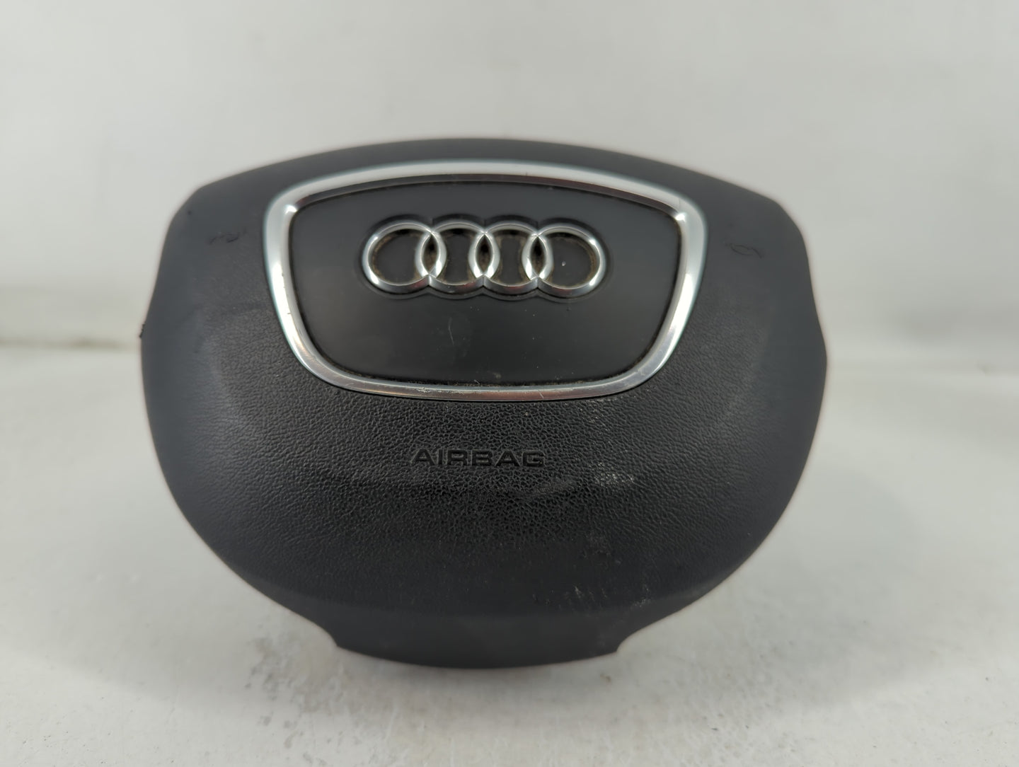 2011-2012 Audi Q7 Air Bag Driver Left Steering Wheel Mounted - Oemusedautoparts1.com