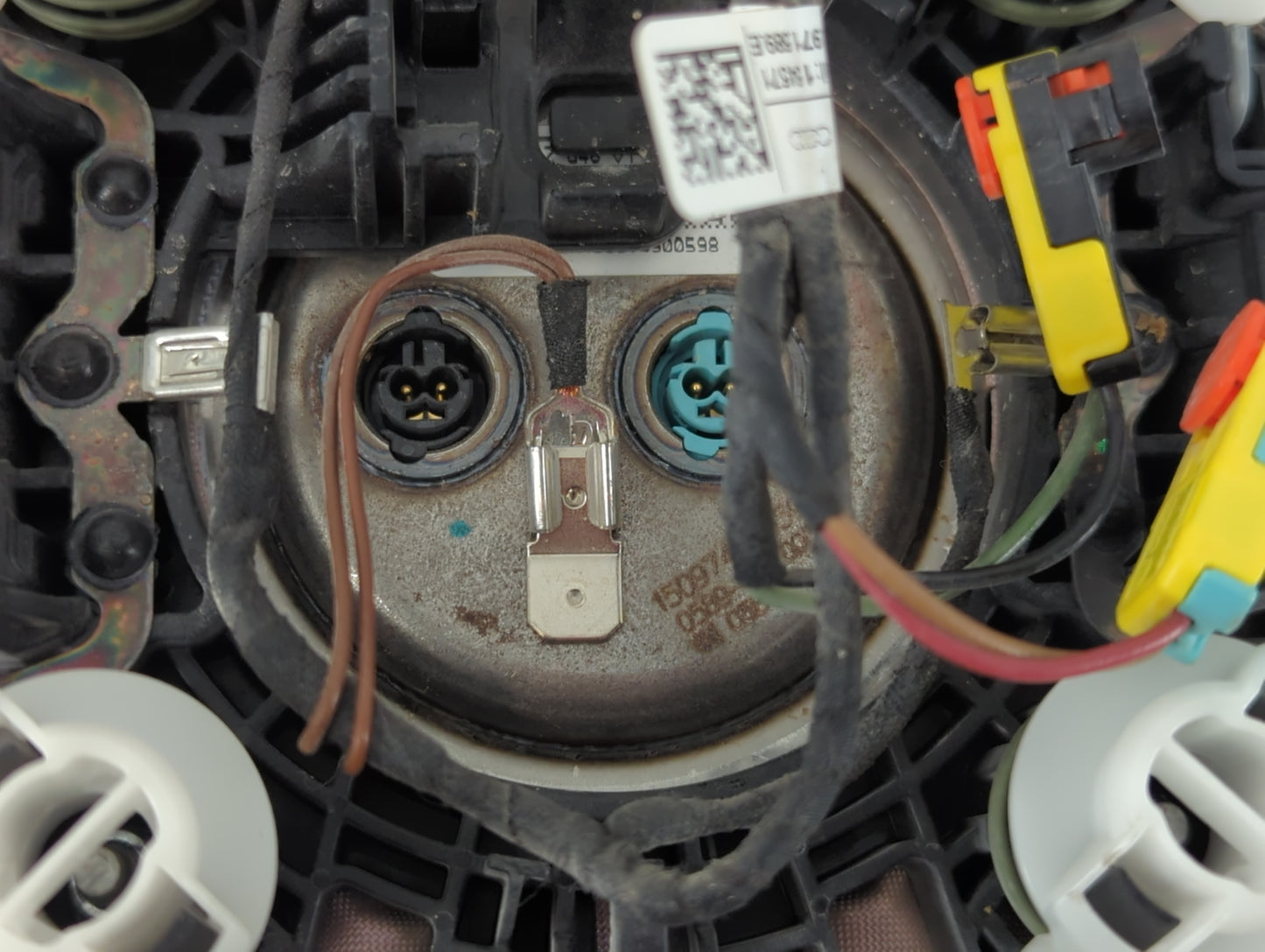 2011-2012 Audi Q7 Air Bag Driver Left Steering Wheel Mounted - Oemusedautoparts1.com
