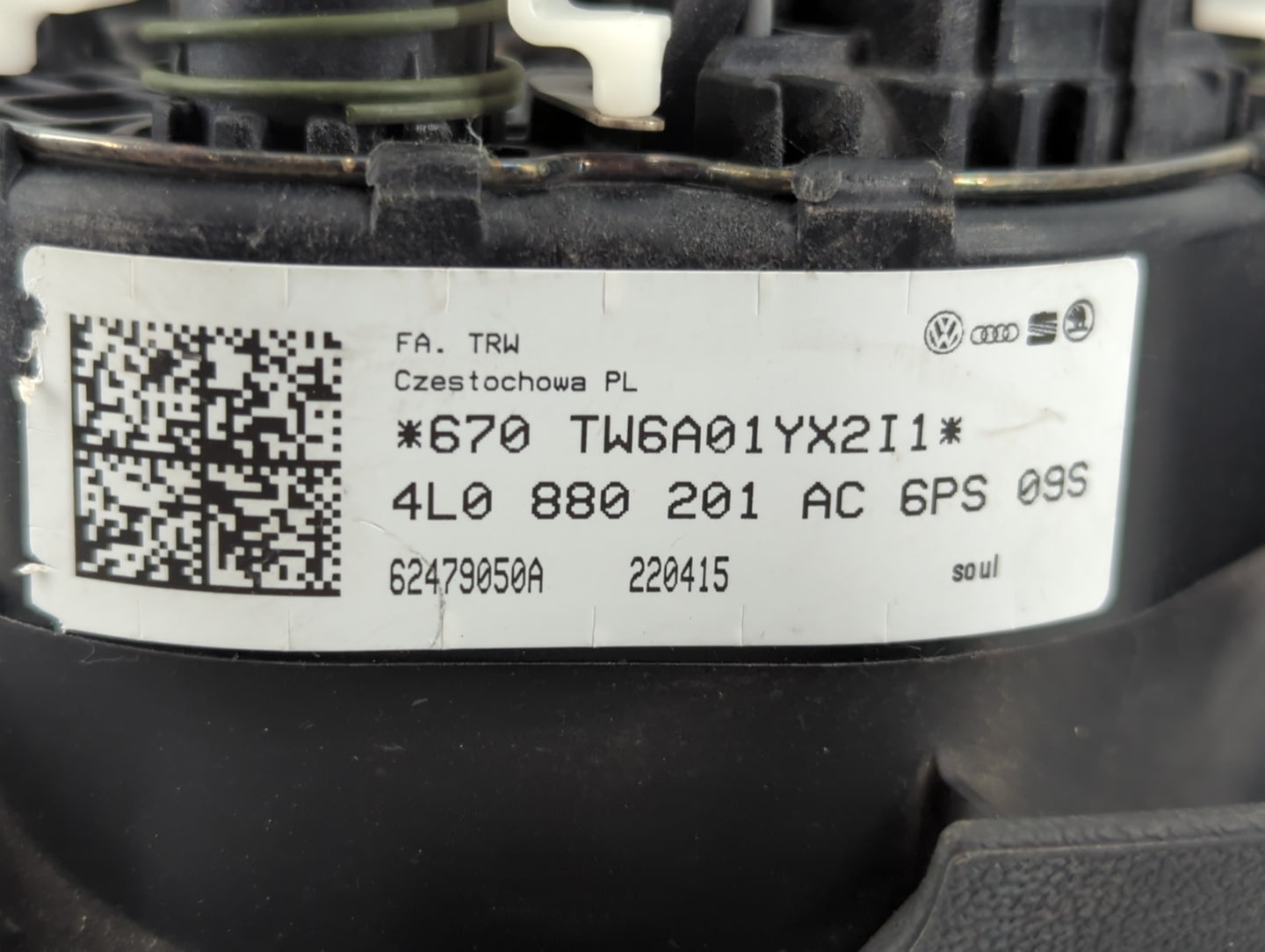 2011-2012 Audi Q7 Air Bag Driver Left Steering Wheel Mounted - Oemusedautoparts1.com