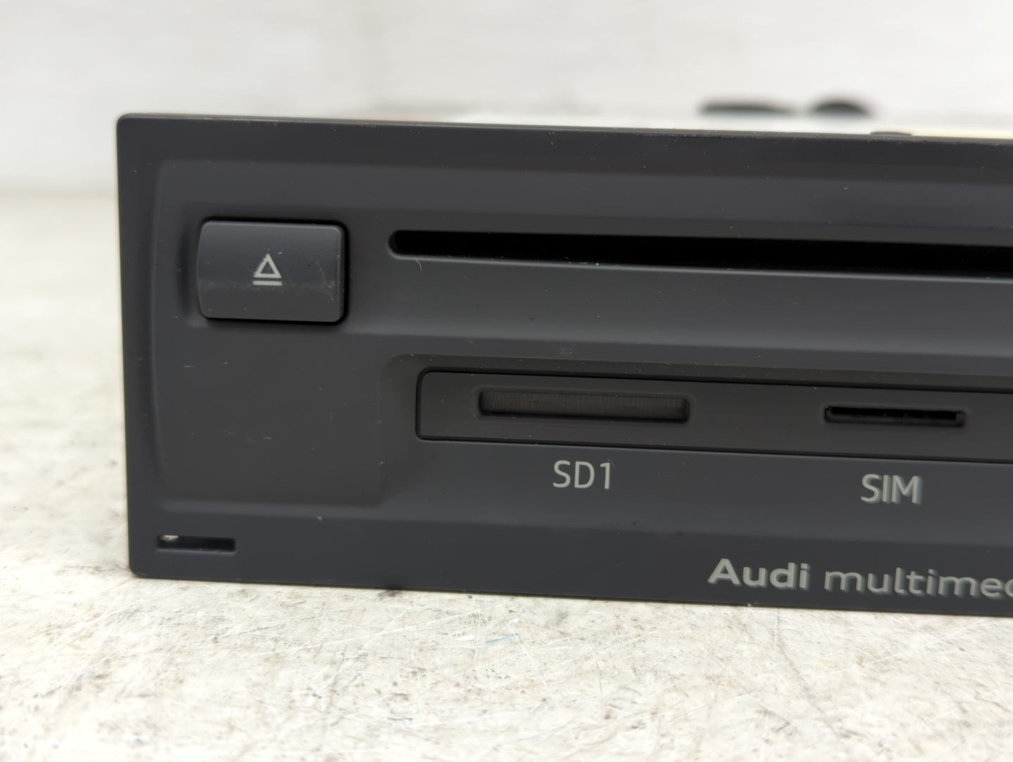 2015-2017 Audi S3 Radio AM FM Cd Player Receiver Replacement P/N:8V0035039A Fits Fits 2015 2016 2017 2018 OEM Used Auto Part