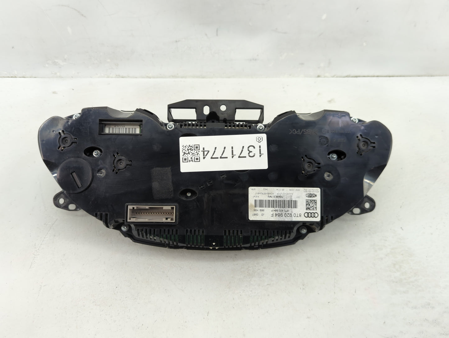 2014-2017 Audi S5 Instrument Cluster Speedometer Gauges P/N:8T0920984F Fits Fits 2014 2015 2016 2017 OEM Used Auto Parts - O
