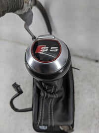 2015 Audi S5 Floor Console Assembly Shifter Black - Oemusedautoparts1.com