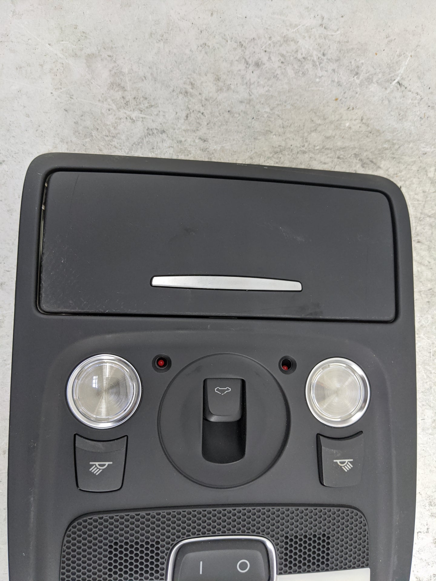 2008-2017 Audi S5 Overhead Console W/rear Climate Control - Oemusedautoparts1.com