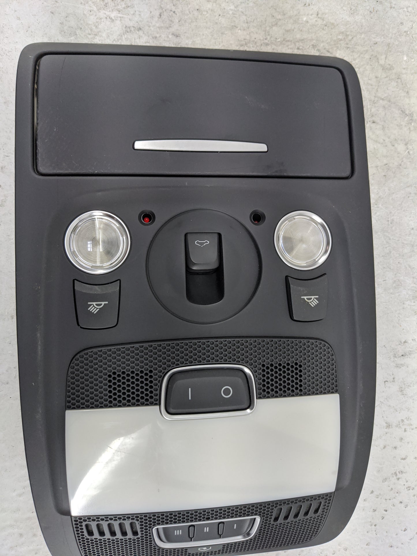 2008-2017 Audi S5 Overhead Console W/rear Climate Control - Oemusedautoparts1.com